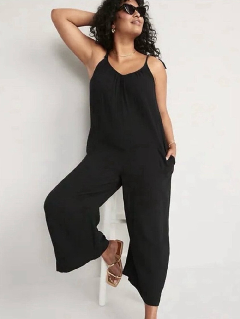 Old Navy Medium Petite Cropped Jumpsuit Wide Leg Tie Shoulder Crinkle Cotton